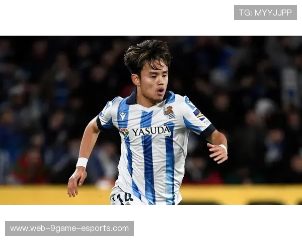 久保建英低平球扫向门前